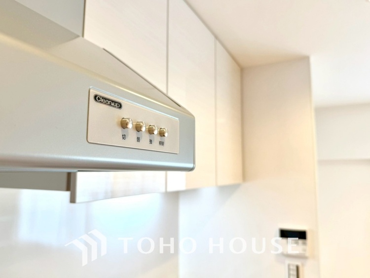 その他 ◆開放的◆後片付けが楽なシステムキッチン。収納スペースの充実！