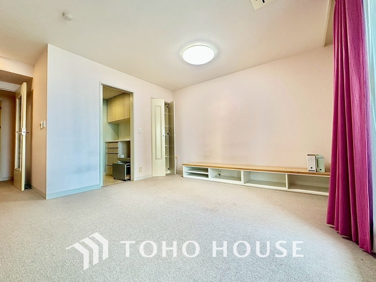 内装 現在改装中◆眩い◆光が燦々と入り、家族の笑顔を照らす。「いつまでも続いて」と願う夢のような毎日がここにある。