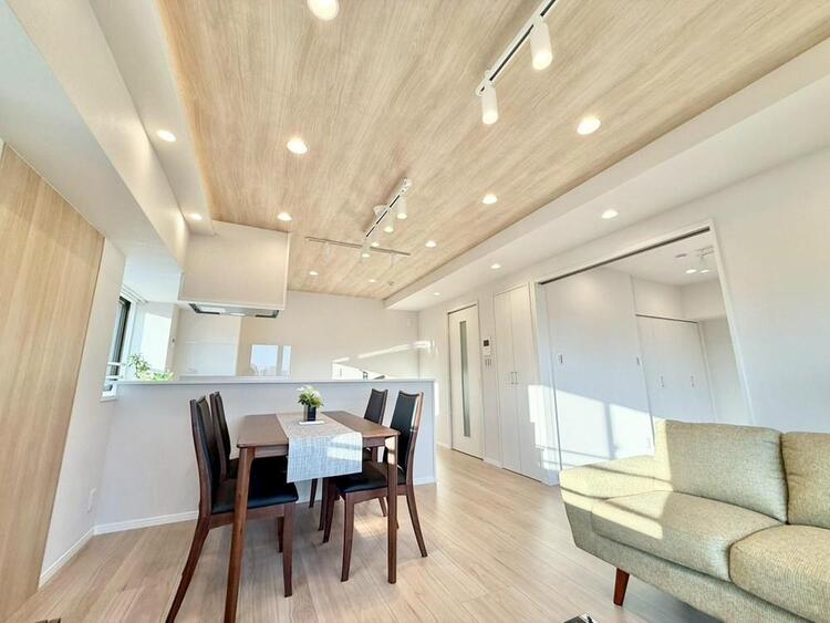 その他 伸びやかな空間のなかで、ゆったりとしたひとときを過ごせます。