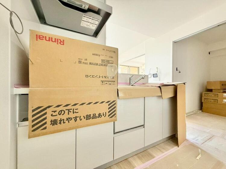 その他 開放感のあるキッチンスペース。調理をしながら、会話も弾みそうですね。