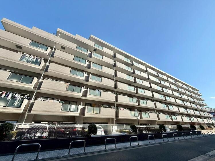 その他 飽きのこないシンプルモダンな外観です。