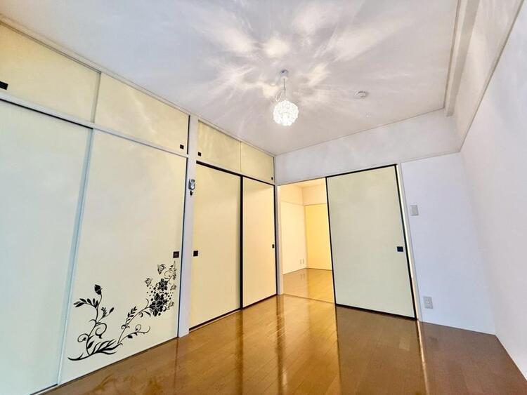 その他 清かで艶やかな時間をもたらしてくれる室内です。