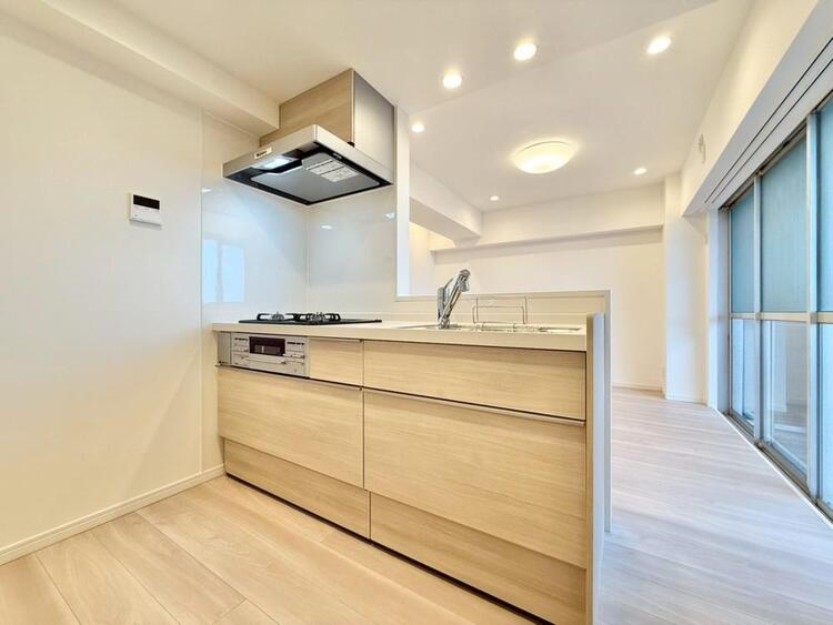 その他 開放感のあるキッチンスペース。調理をしながら、会話も弾みそうですね。