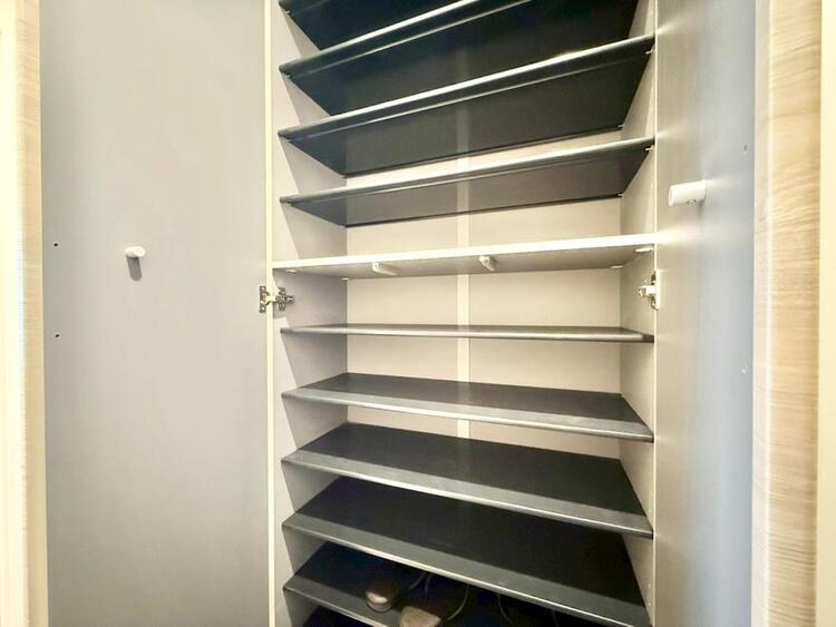 その他 家電やスーツケース、ストック品など何でも片付く嬉しい空間です。