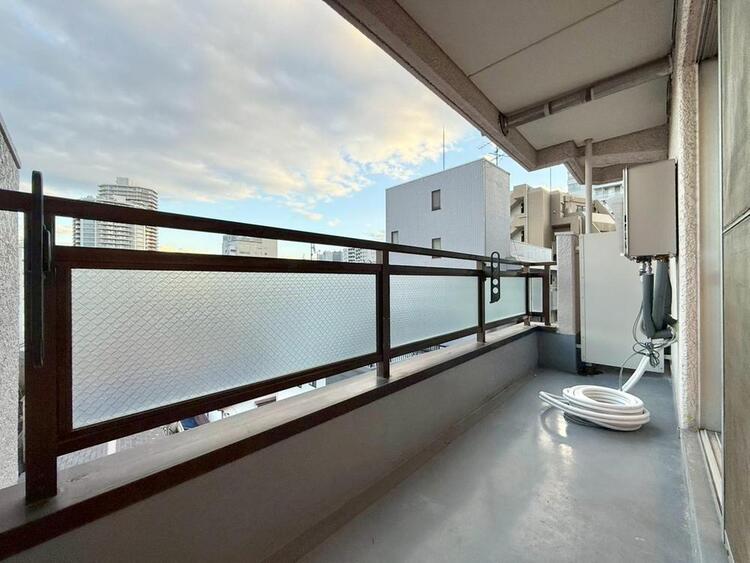 その他 朝の澄んだ空気や、夕方に吹く清々しい風を感じられるバルコニー。