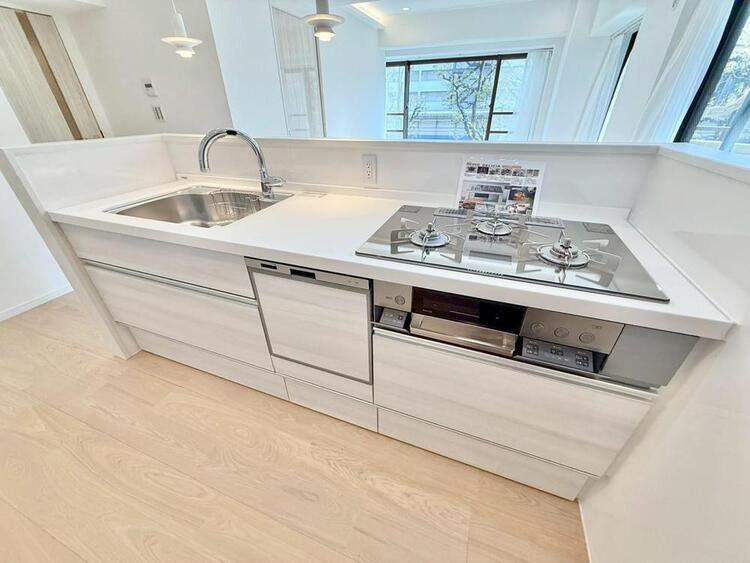 その他 使いやすくスタイリッシュなキッチン空間になっております。