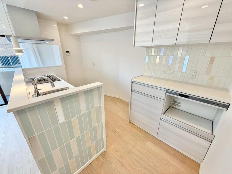 その他 開放感のあるキッチンスペース。調理をしながら、会話も弾みそうですね。