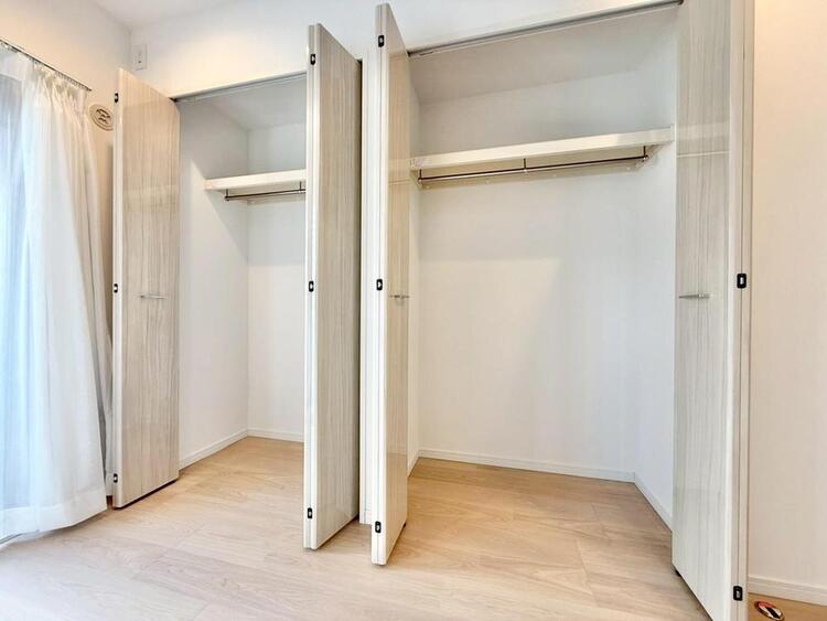 その他 収納スペースが付いていて、お部屋を広く使っていただけます。