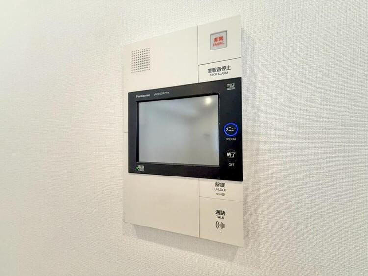 その他 誰が来てもわかる様にモニター付きインターホンを設置。