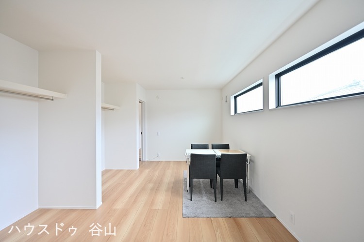 内装 子供部屋となる洋室は仕切れる設計