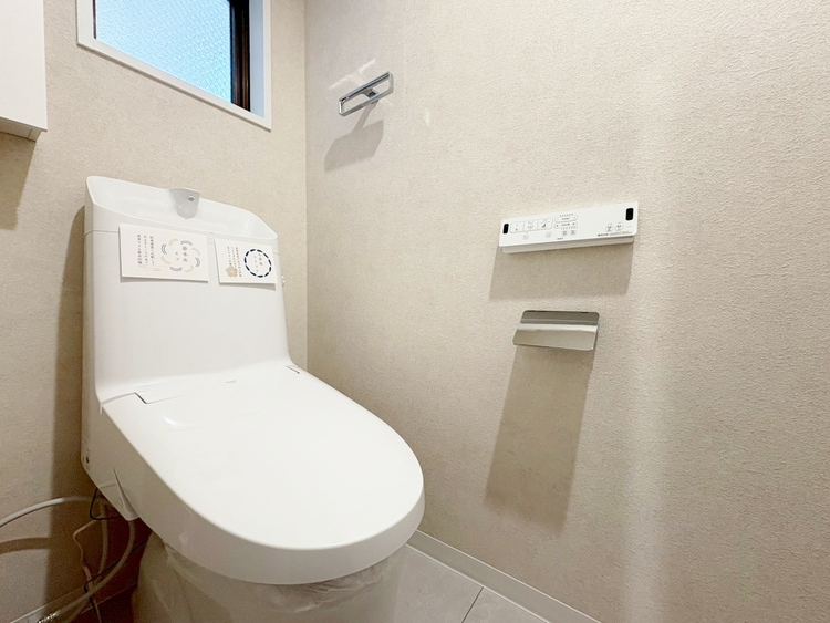 トイレ 暮らしの中のさりげないひとときの快適さにも、こだわりを、持って設備を配しております。
