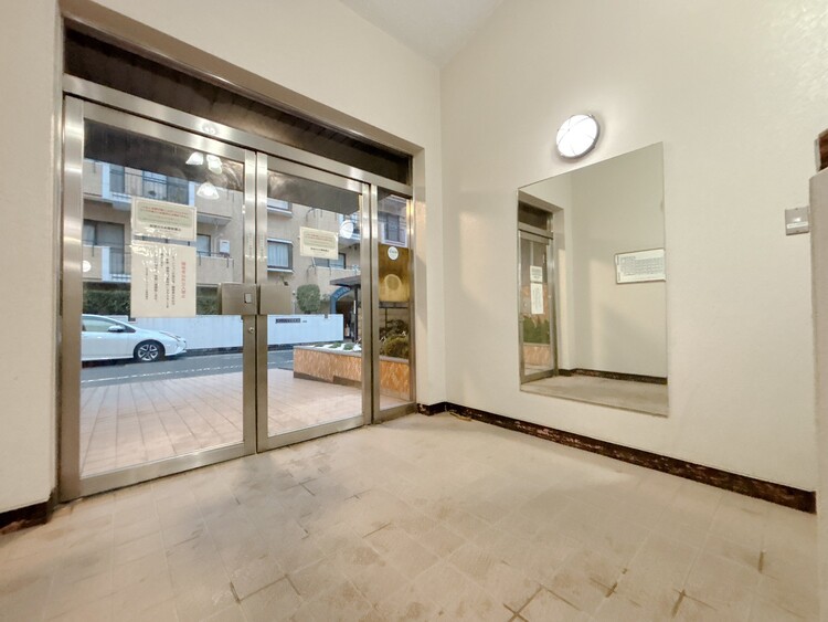 エントランス エントランスは、毎日の行き帰りで使う大事な空間です。