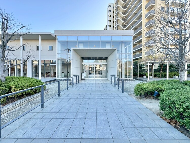 エントランス 外と内をつなぐエントランスは、まさに顔となる場所。