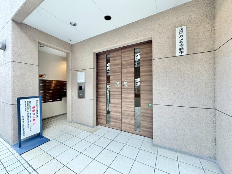 エントランス エントランスは、毎日の行き帰りで使う大事な空間です。