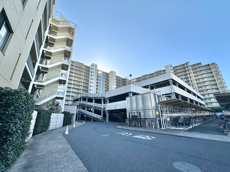 外観 現地に足をお運びいただいた際には、周辺散策などをお勧めいたします。