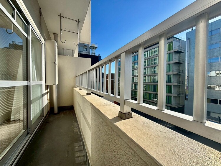 その他 朝の澄んだ空気や、夕方に吹く清々しい風を感じられるバルコニー。