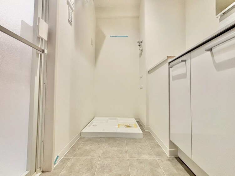 その他 十分な広さの脱衣所。