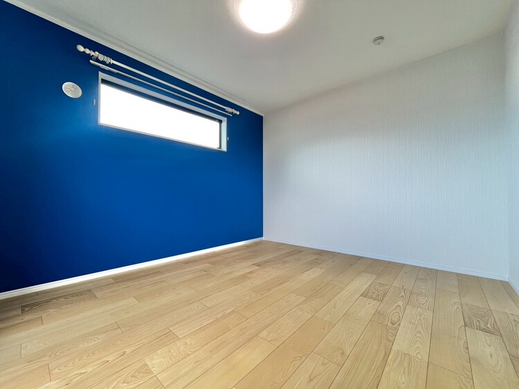 内装 書斎にするなり、寝室するなりこの１室をどうアレンジするかを想像するだけで夢が膨らみますね。