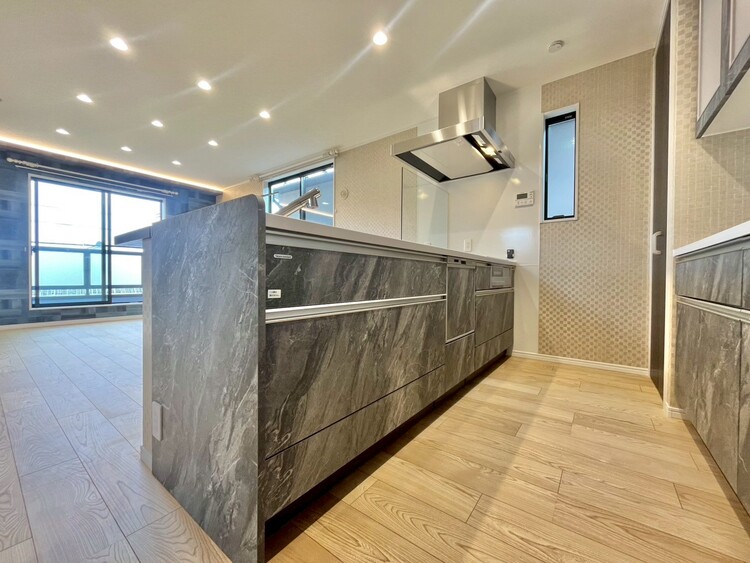 キッチン 洗練されたスタイリッシュなデザイン性と使いやすさを備えた仕様。