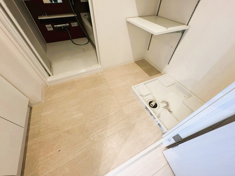 洗面 清潔感と心地よさを重視した、上質感漂うパウダールーム。