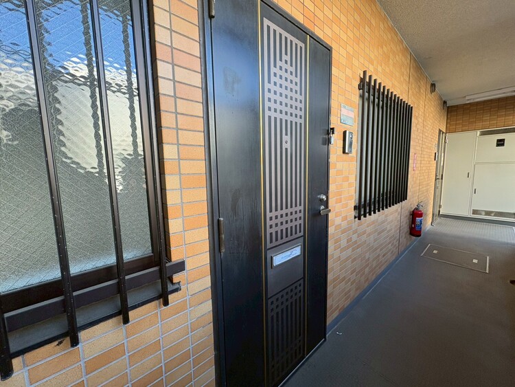 玄関 玄関を開ければ、そこは安らぎのご自宅。