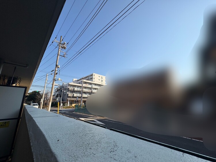 バルコニー 窓を開けると広がる青空。心をリフレッシュして日々を過ごしていきましょう。