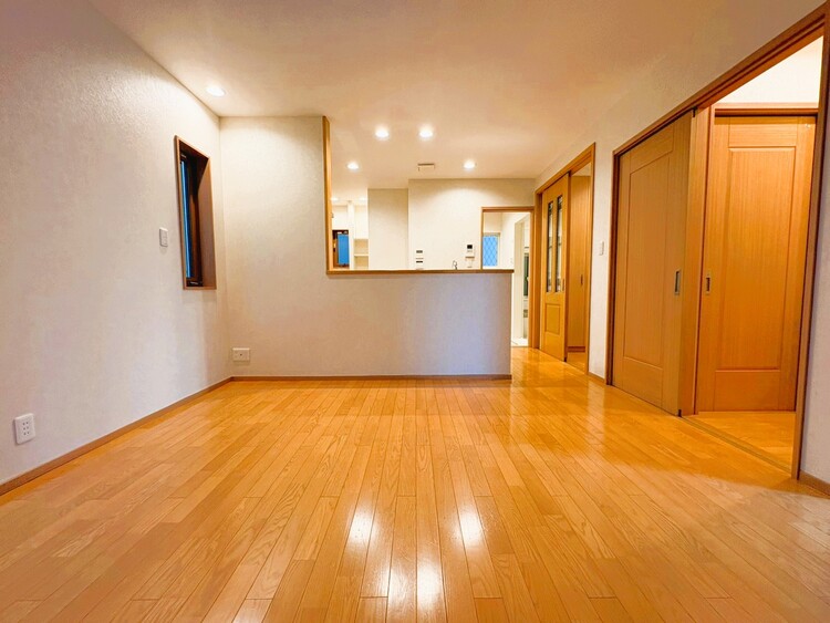 居間 豊かな居住性と、安心感を満たすクオリティが見事に調和した住空間。