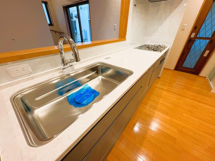 居間 過ごす時間が、たくさんの思い出として紡がれていく場所。