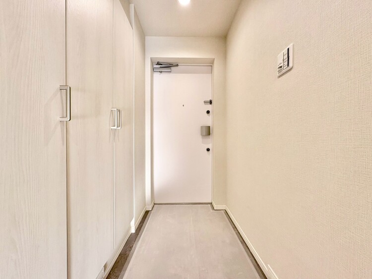 玄関 シューズボックスを完備した玄関です。