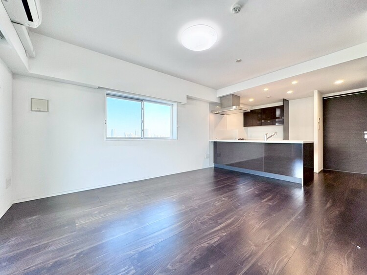 居間 豊かな居住性と、安心感を満たすクオリティが見事に調和した住空間。