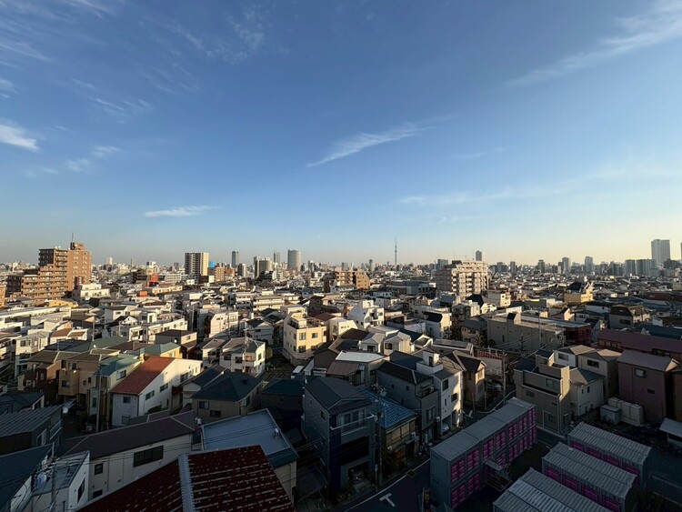 バルコニー 頬をなでる、優しい風を感じることが出来ます。