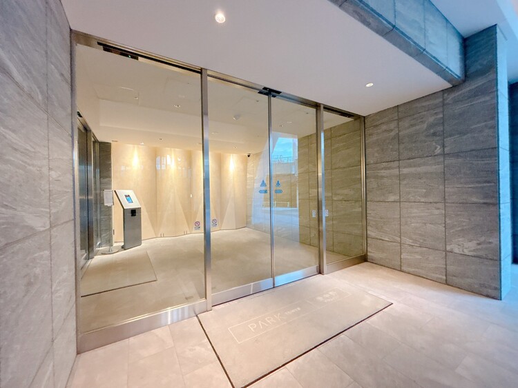 エントランス 外と内をつなぐエントランスは、まさに顔となる場所。