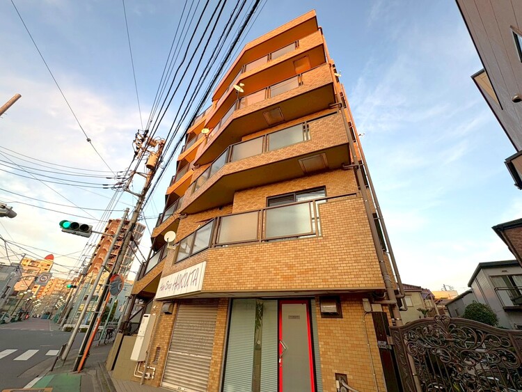 外観 現地に足をお運びいただいた際には、周辺散策などをお勧めいたします。