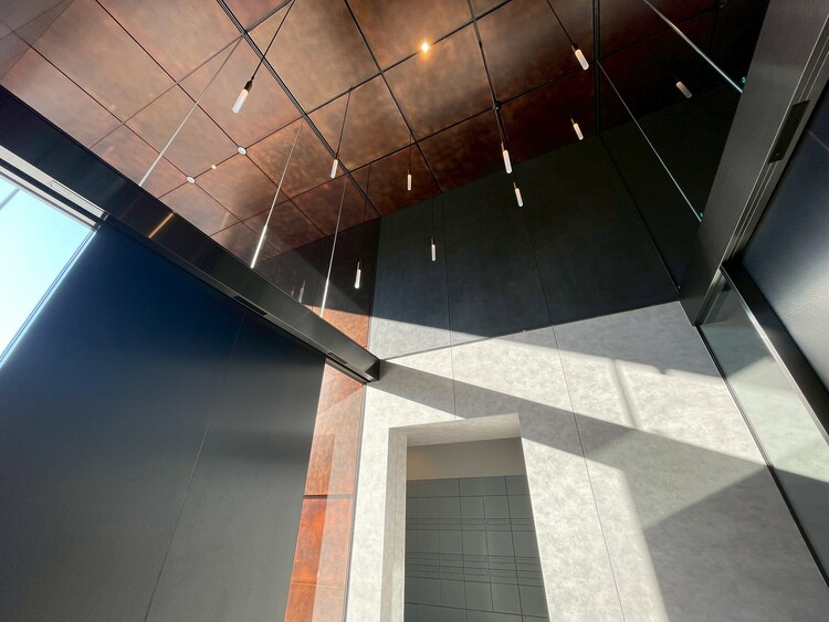 エントランス エントランス内部は、管理が行き届き清潔な共有スペースとなっています。