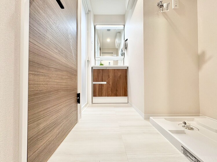 洗面 清潔感と心地よさを重視した、上質感漂うパウダールーム。