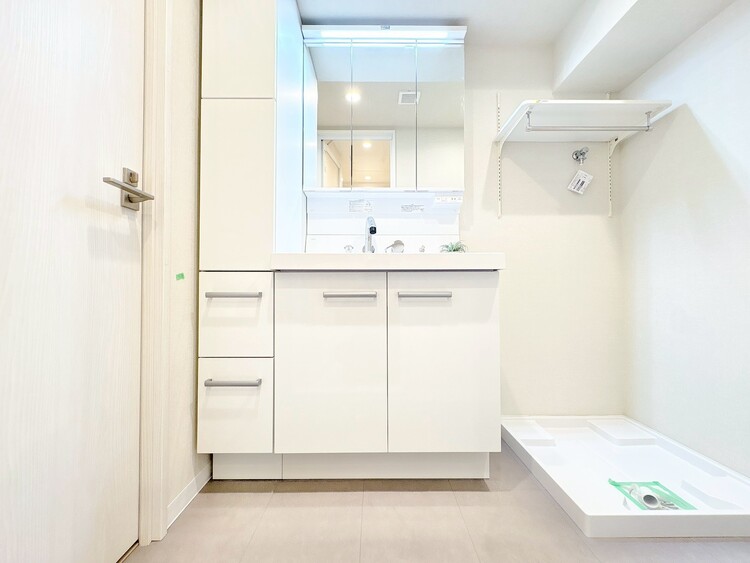 洗面 清潔感と心地よさを重視した、上質感漂うパウダールーム。