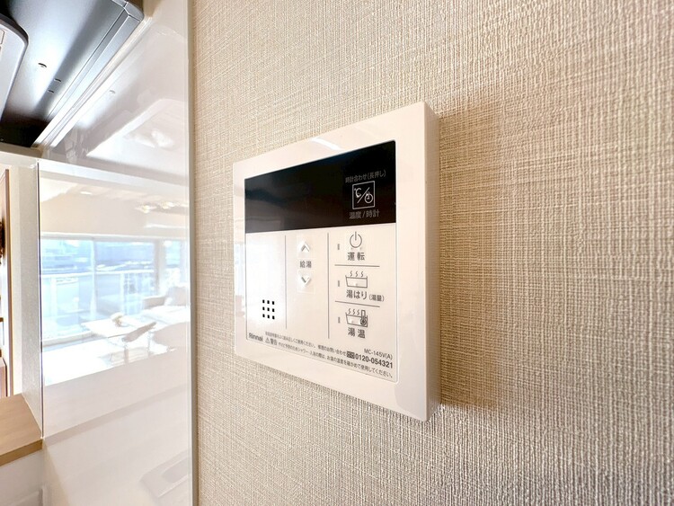 設備 見やすい画面で操作しやすい給湯パネルです。