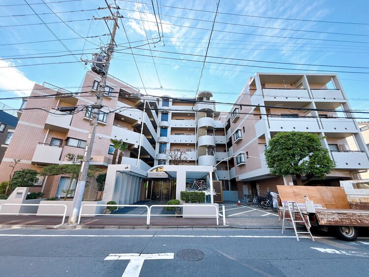 外観 資料には掲載していない情報が、現地にはたくさんあります。是非一度、現地をご確認ください。