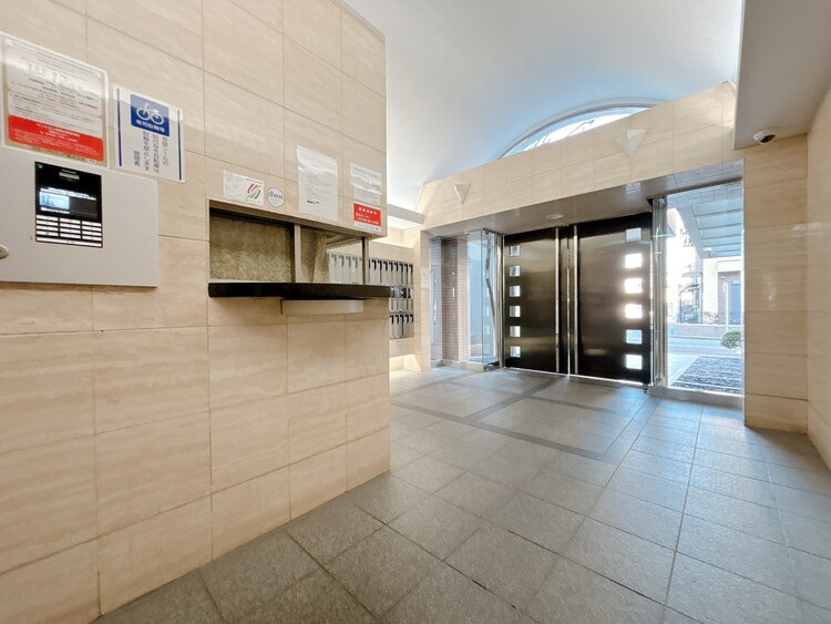 エントランス エントランスは、毎日の行き帰りで使う大事な空間です。