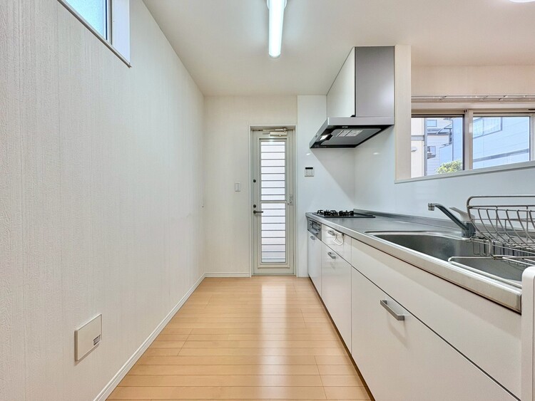 キッチン 洗練されたスタイリッシュなデザイン性と使いやすさを備えた仕様。