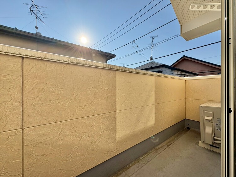 バルコニー 暮らしの中で、光と風を演出してくれるバルコニー。