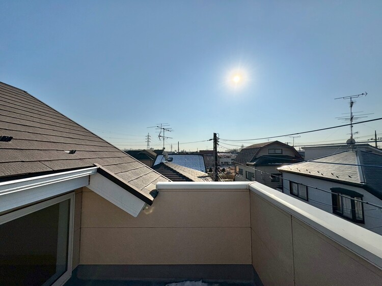 バルコニー 頬をなでる、優しい風を感じることが出来ます。