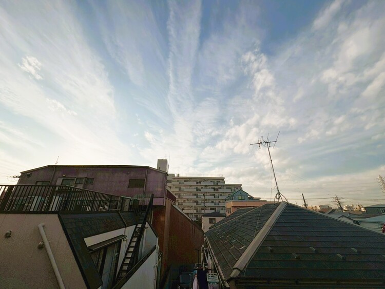 バルコニー 頬をなでる、優しい風を感じることが出来ます。