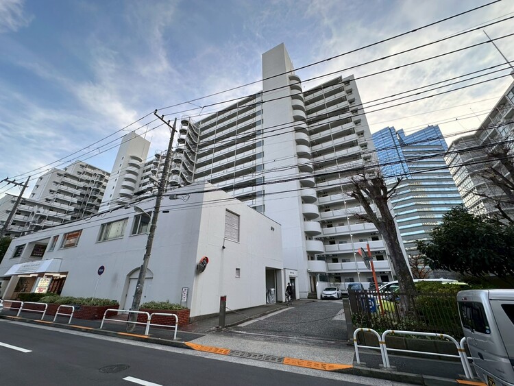 その他 飽きのこないシンプルモダンな外観です。