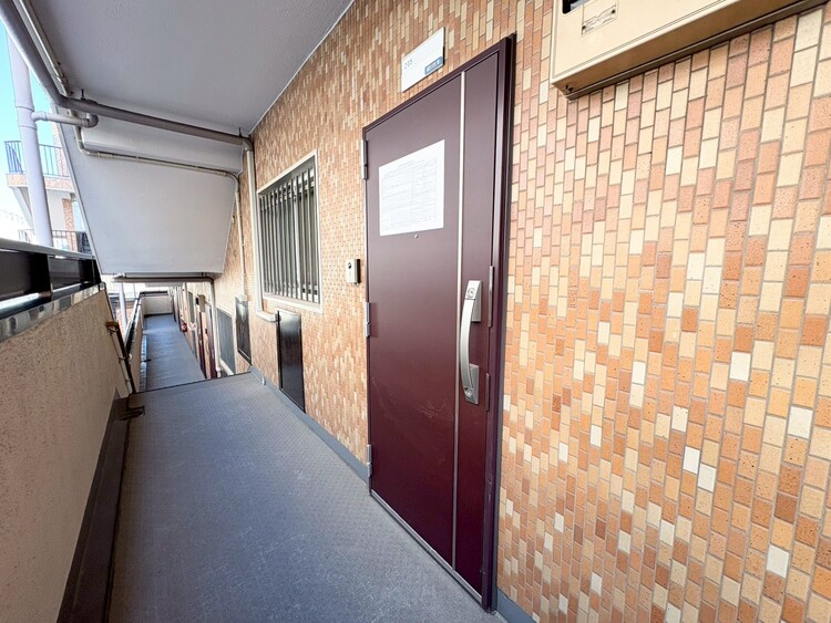 その他 清潔感のある落ち着いた雰囲気の玄関です。