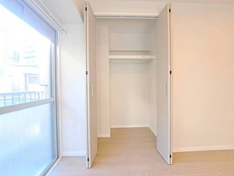 その他 収納スペースが付いていて、お部屋を広く使っていただけます。