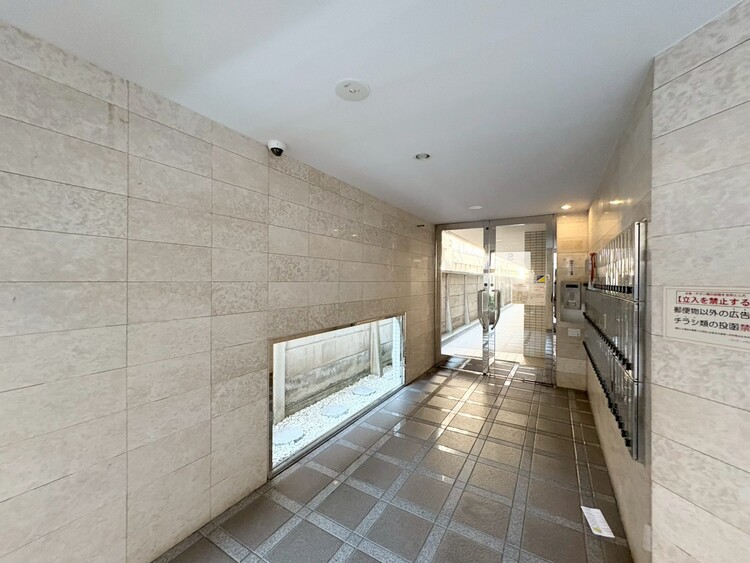 その他 館内は静寂な中が保たれており、管理が行き届いている印象を受けました。