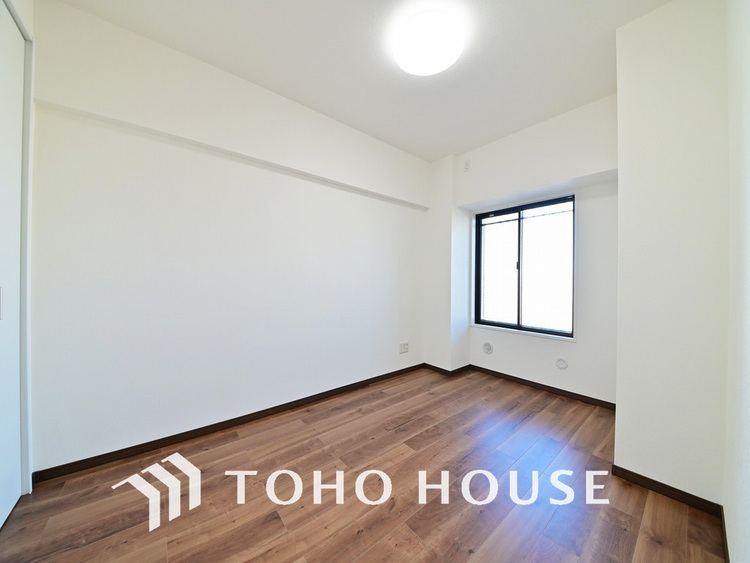 内装 1日の疲れを癒し、心地よく寛げるようゆったりとした広さをしています