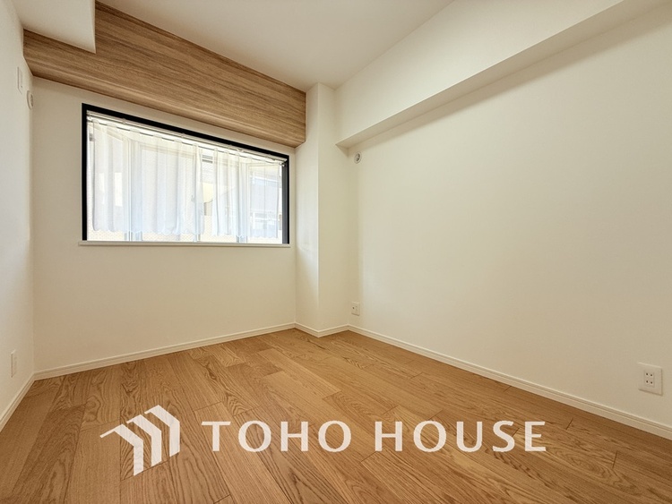 内装 採光もある洋室は、くつろぎのひと時を過ごすのにぴったり