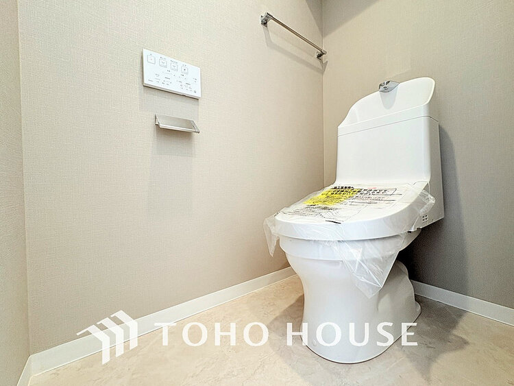 トイレ トイレには快適な温水洗浄便座付
